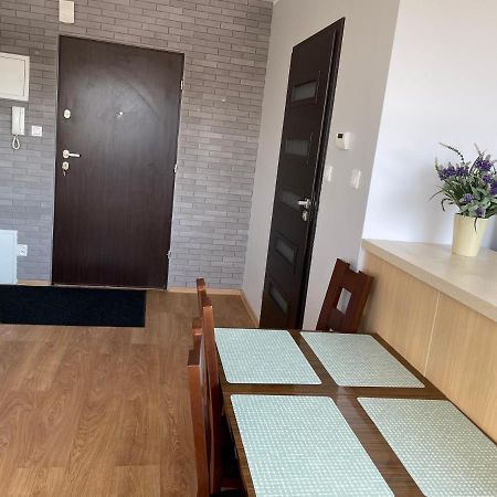Komfortowe Studio 52 M2 W Centrum Grojca Grojec  Экстерьер фото