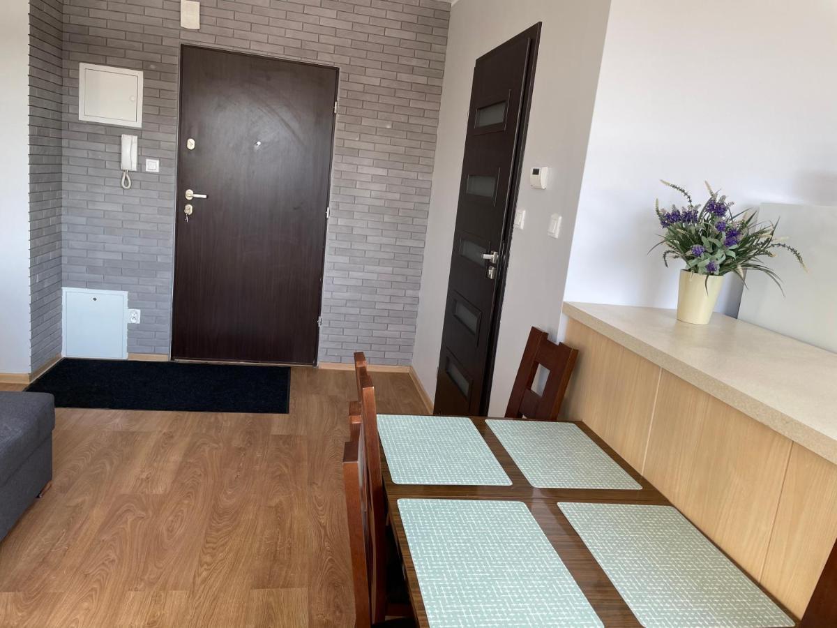 Komfortowe Studio 52 M2 W Centrum Grojca Grojec  Экстерьер фото