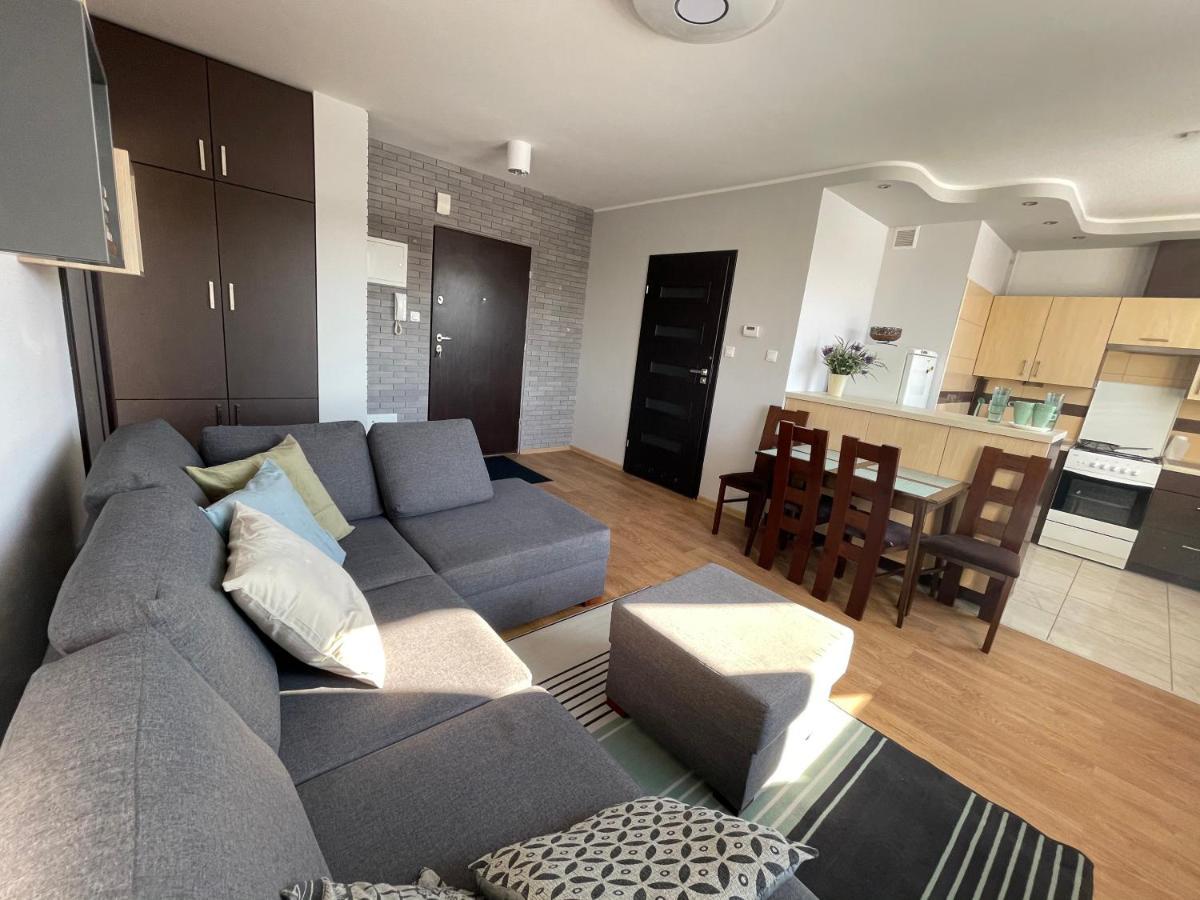 Komfortowe Studio 52 M2 W Centrum Grojca Grojec  Экстерьер фото