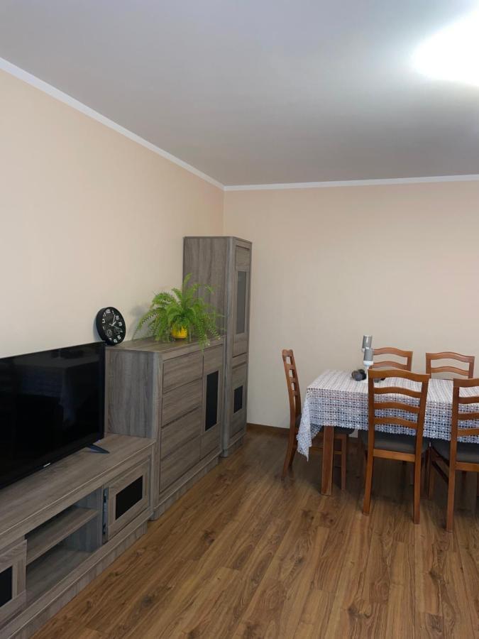 Komfortowe Studio 52 M2 W Centrum Grojca Grojec  Экстерьер фото